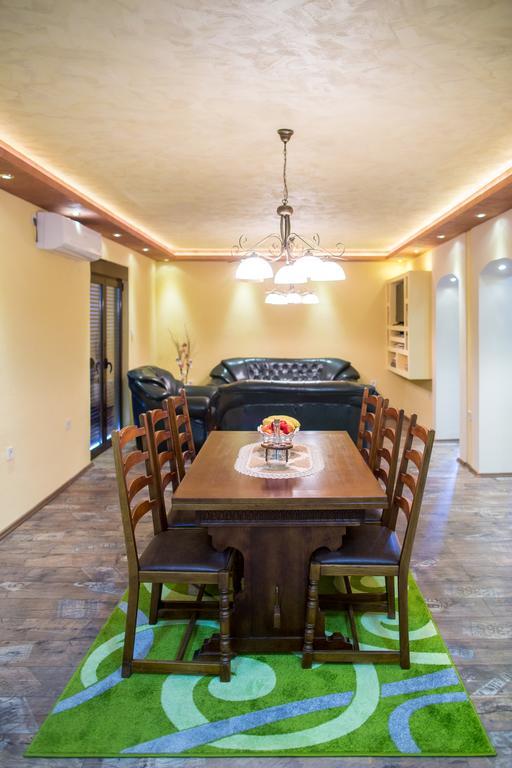 Apartment Bambo Tre Sorrele コトル エクステリア 写真