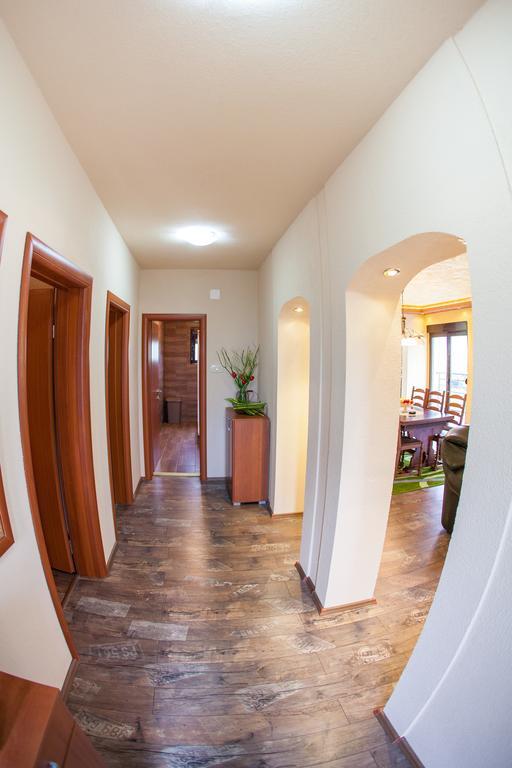 Apartment Bambo Tre Sorrele コトル エクステリア 写真