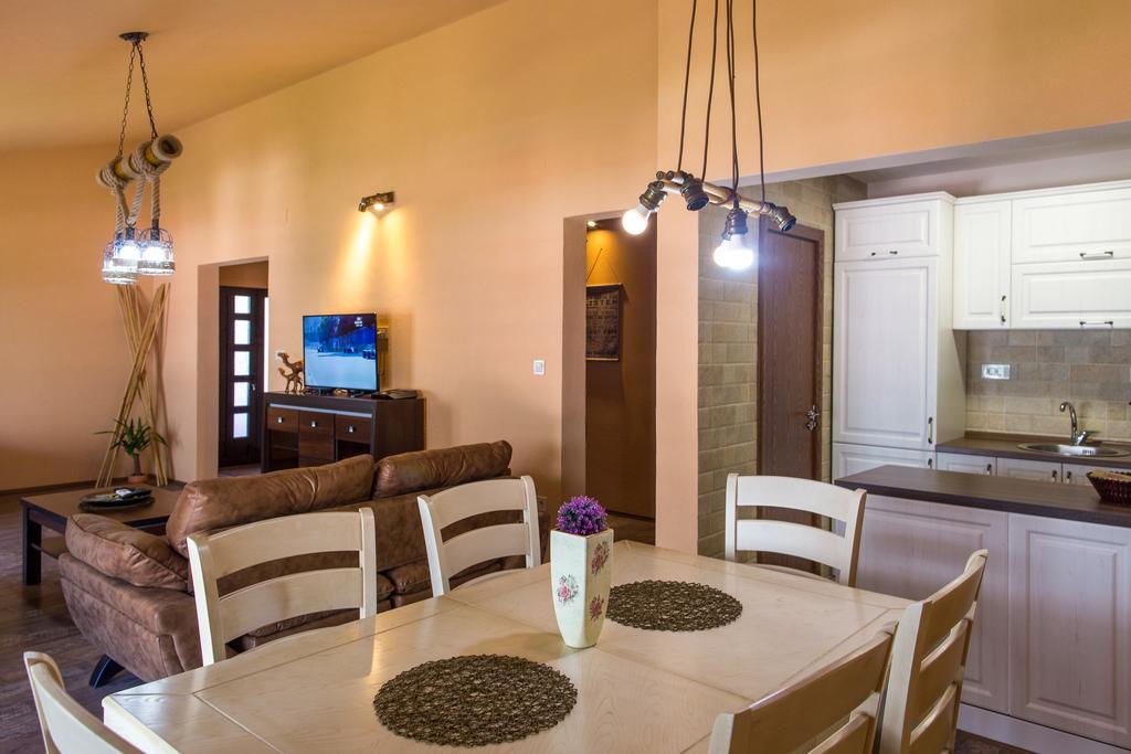 Apartment Bambo Tre Sorrele コトル エクステリア 写真